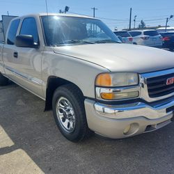 2005 GMC Sierra SLE 