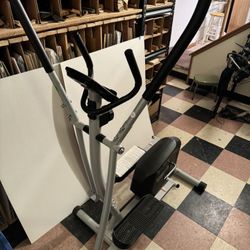 Welslo Elliptical Trainer 