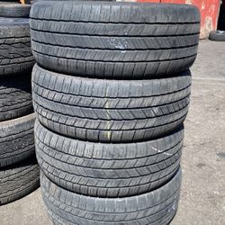 275/55R20 Marca Goodyear En Perfectas Condiciónes De Vida