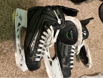 Kids hockey skates