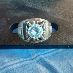 Sterling Silver Ring With Diamond ( Anillo De Plata Y Diamante )