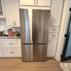 27 cu. ft. SMART Counter Depth MAX French Door Refrigerator with Ice and Water, ADA Comp in PrintProof Stainless Steel