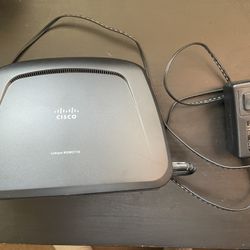 Linksys WUMC710 AC1300 Wireless AC 4 Port Gigabit Extender 