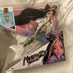 NEW MERMAZE DOLL