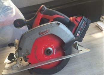 Milwaukee circular saw 6 1/2  battery XC3.0