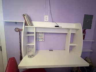 Wall mounted vanity