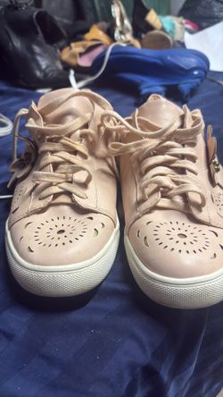 Sneaker