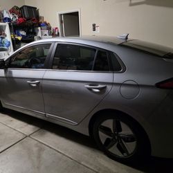 2020 Hyundai Ioniq
