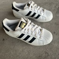 Adidas Superstar