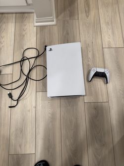 Ps5 300$ West Covina