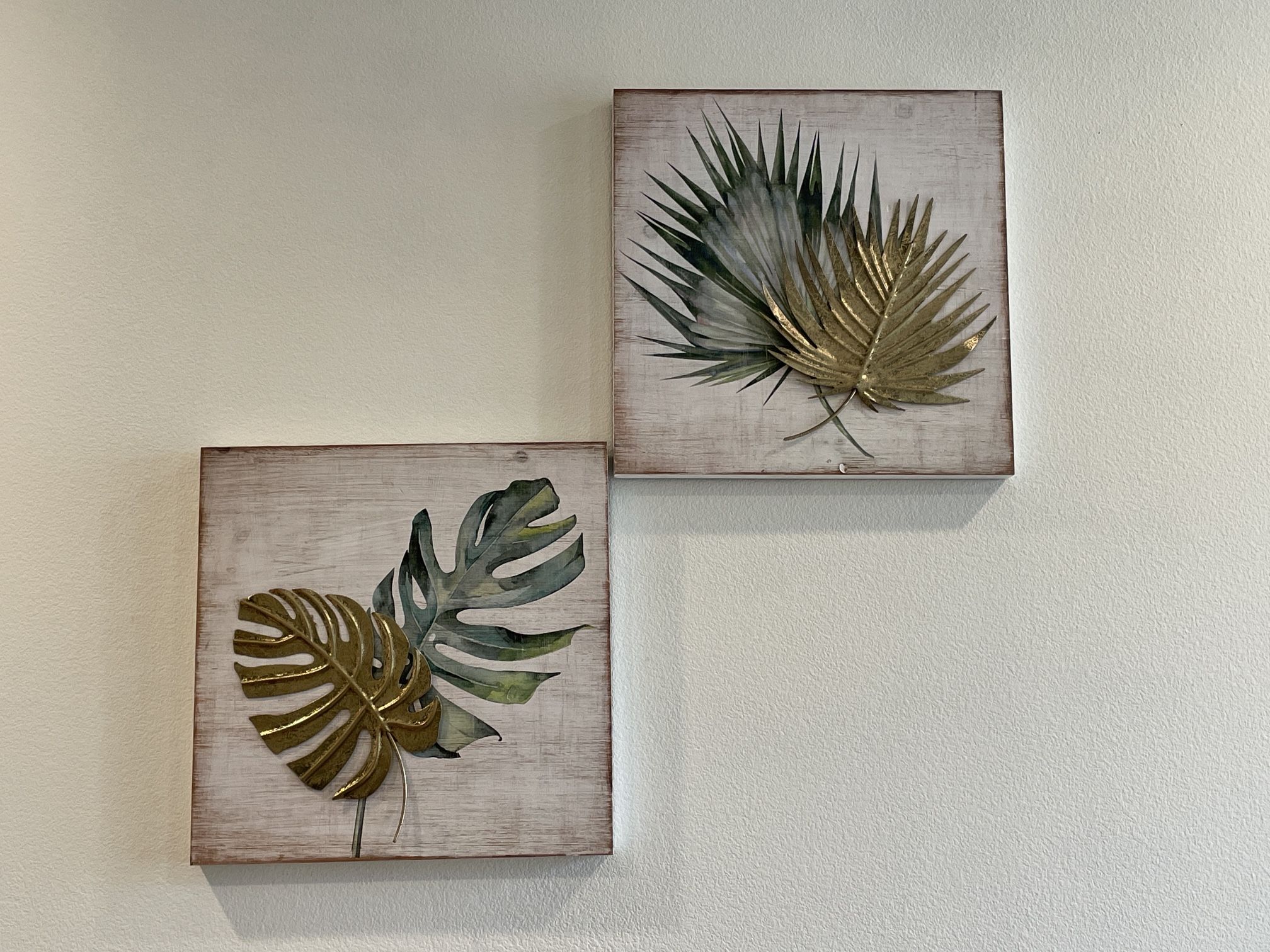Tropical Metal Leaf Wall Art Set – Botanical Palm & Monstera Prints on Wood