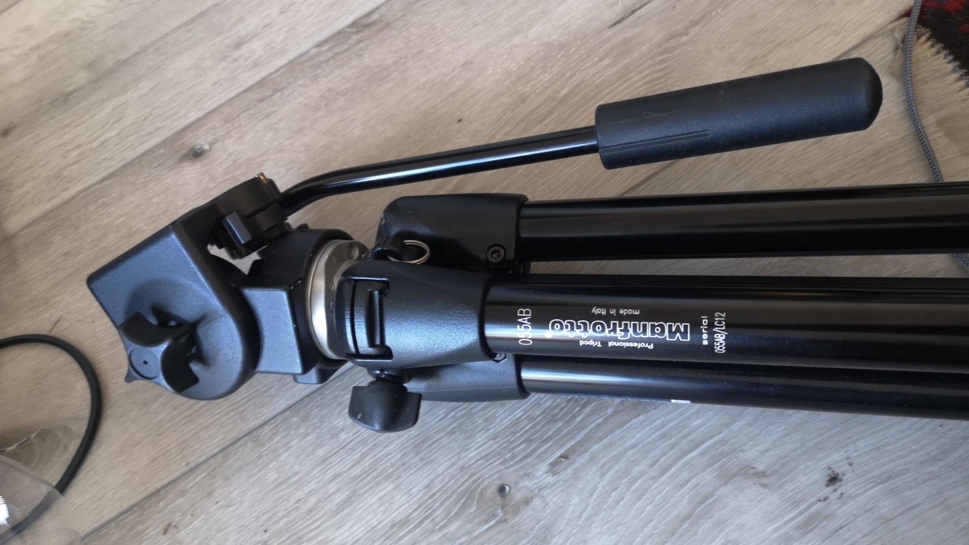 Manfrotto Pro Tripod