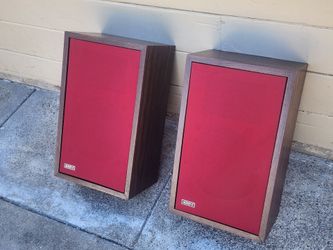 ADVENT 1 vintage home stereo speakers