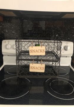 Snack baskets