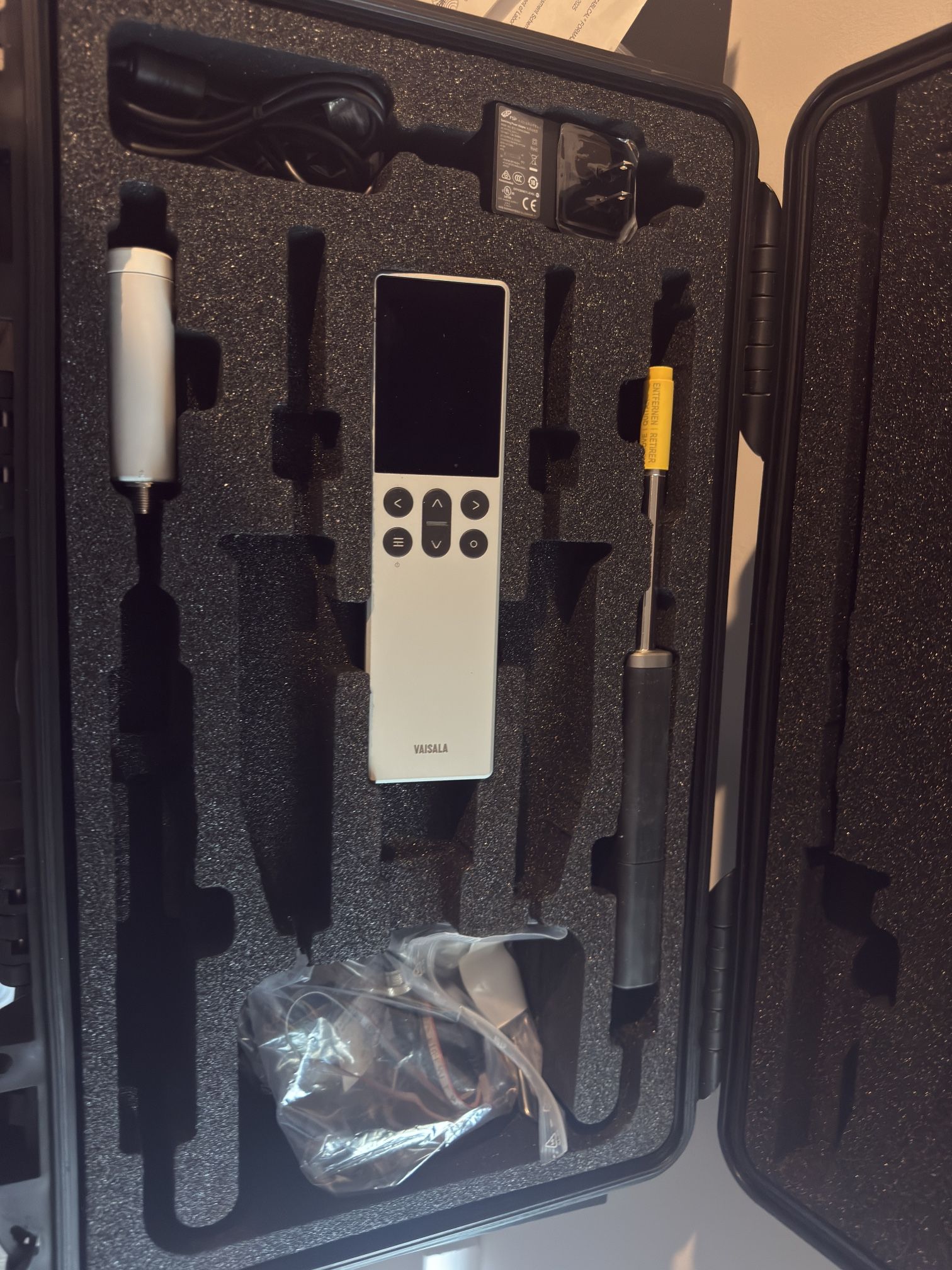 Vaisala Indigo 80 with HMP80 Temp/ humidity Probe and GMP251 CO2 Sensor