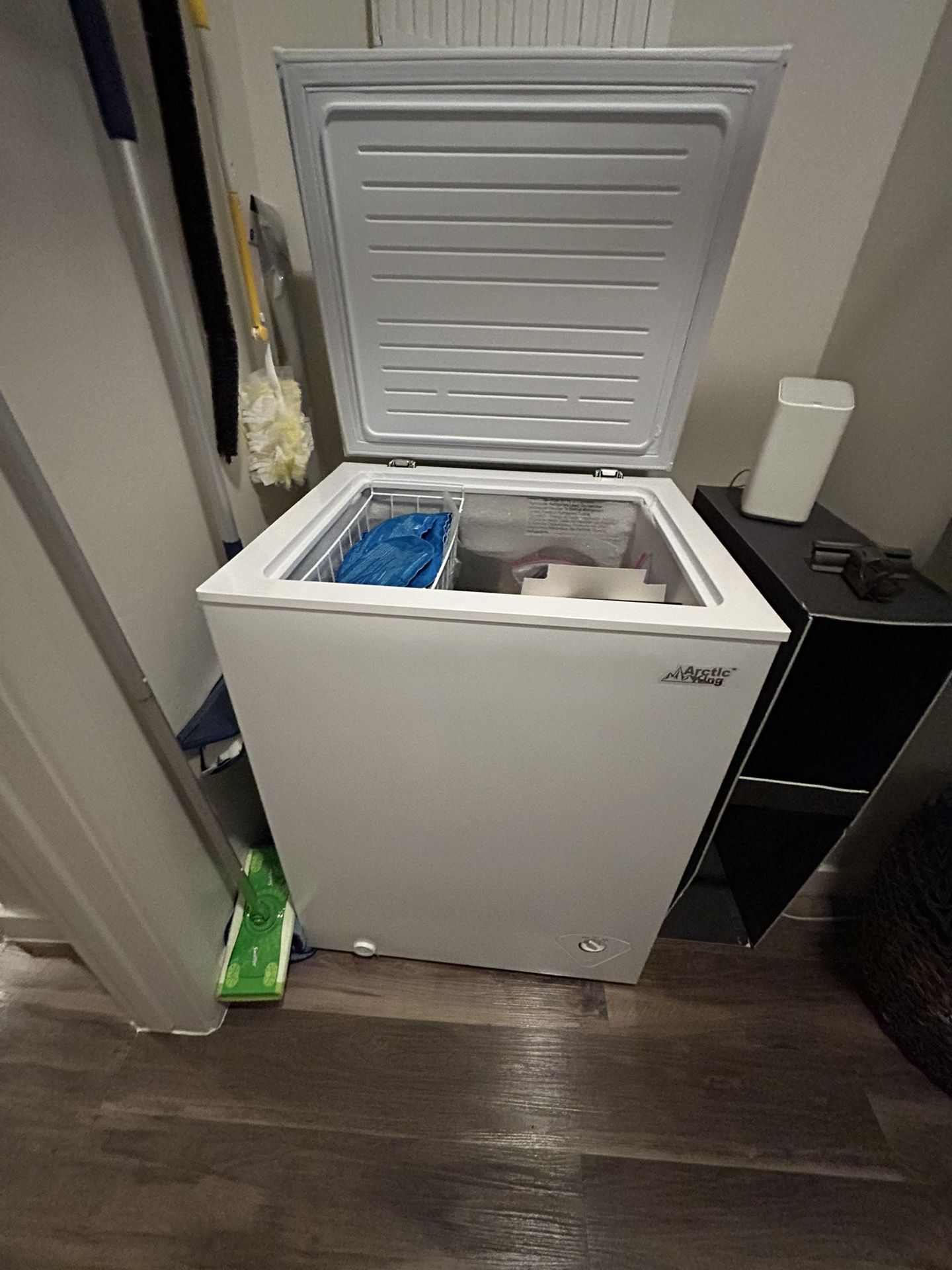 Artic King Chest Freezer