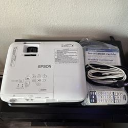 Epson Projector EX3240