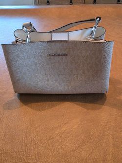 Michael Kors Ruthie Small Signature Logo Crossbody Purse