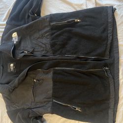 The North Face Men’s Fleece Jacket 