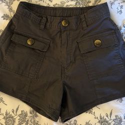 Vuori Shorts