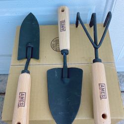 Garden Supply - Set Of 3