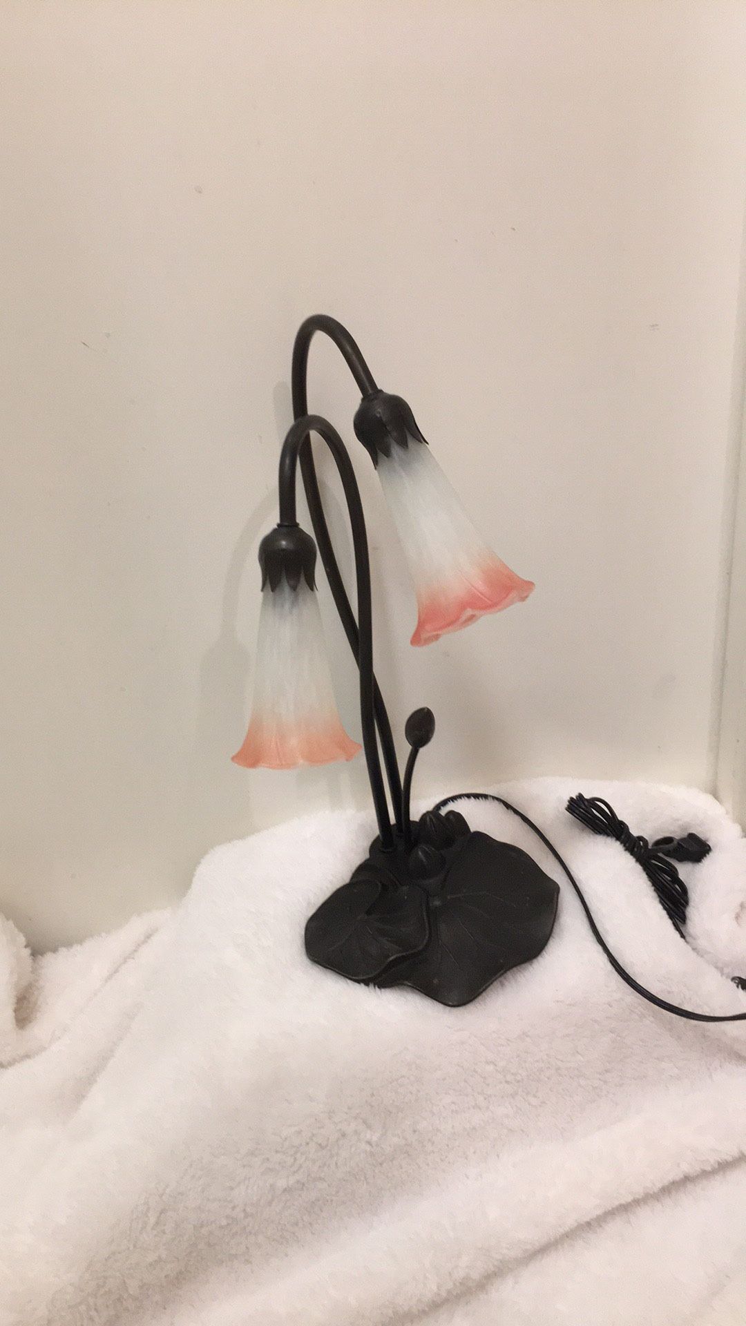 Vintage lily pad desk lamp