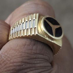 $200 Gold Ring