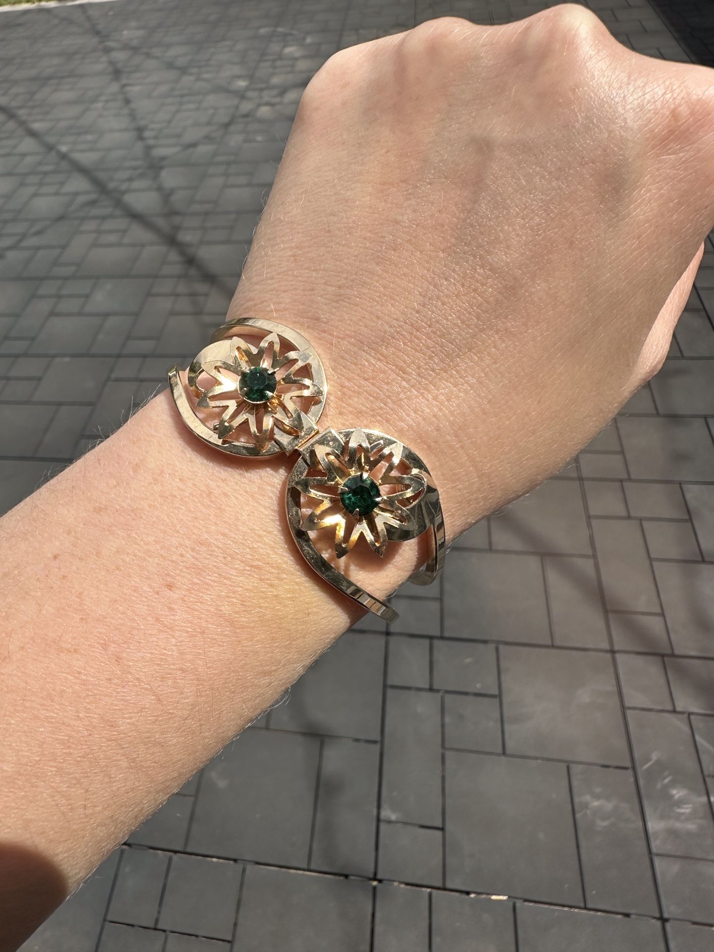 Vintage Rhinestone Hinge Bracelet