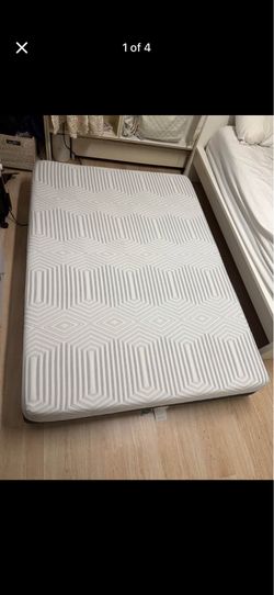 Sleepy’s Memory Foam Curve Mattress 12 inch - Full Sized