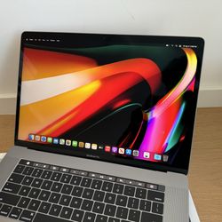 2.7GHz Quad Core i7 512GB SSD 16GB RAM MacBook Pro 15” Touch Bar + Touch ID Turbo Boost 4.7GHz similar to 16”