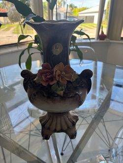 Bucaro porcelain