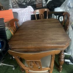 Dining Table And 4 Chairs $100
