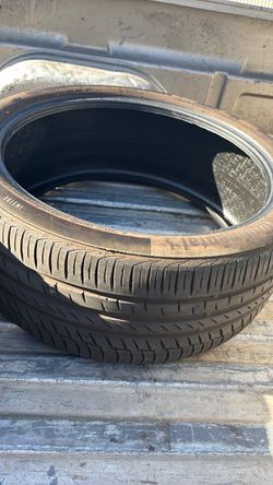 I have one tire in really good condition. It has about 70% DOT 2025.