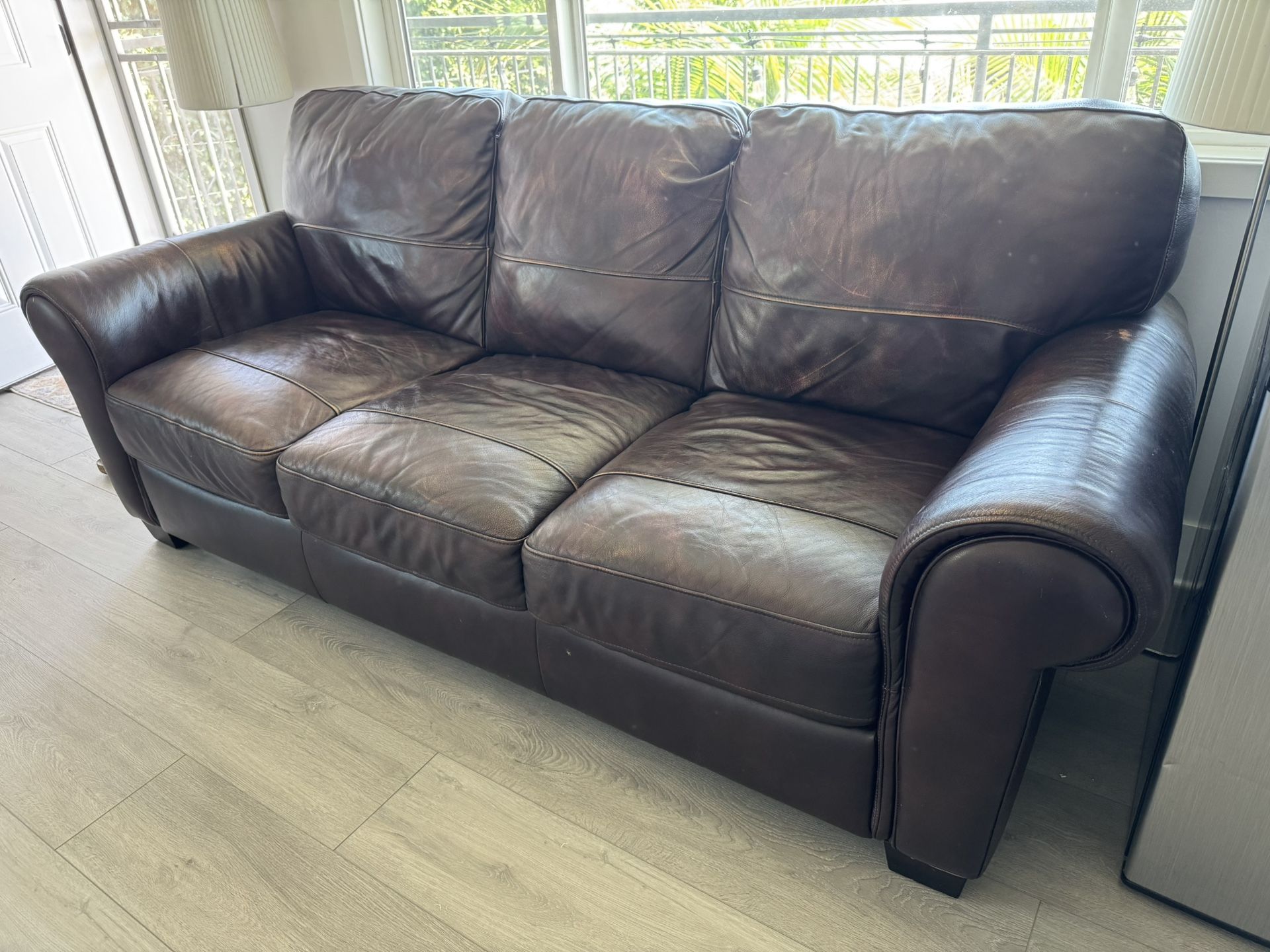 Gorgeous Mahogany Leather 3-Seater Couch - Like New!