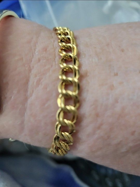 Beautiful Gold Filled Link Bracelet