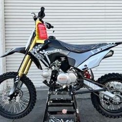 Brand New 125cc Dirt Bike 