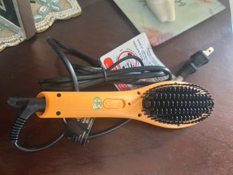Heated hair brush NEW