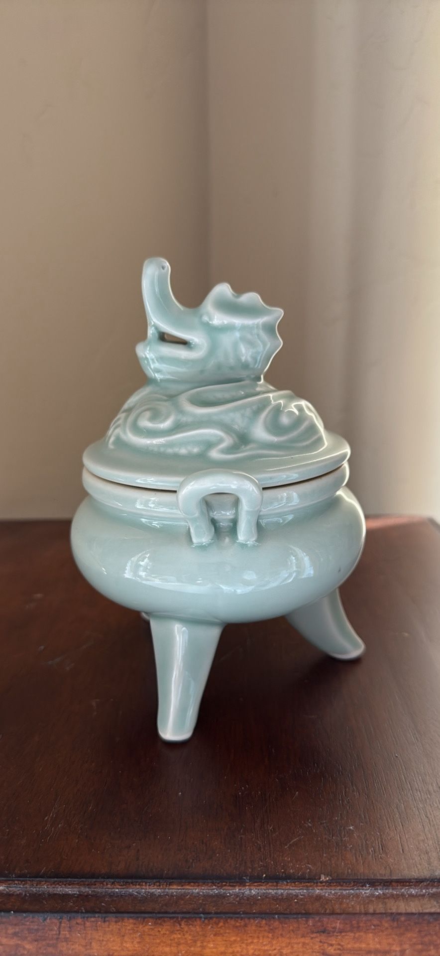 VTG Chinese Celadon Glazed Porcelain Incense Burner Tripod Legs
