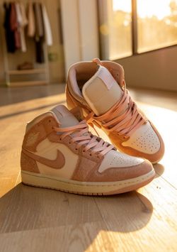 Washed Pink Jordan 1’s