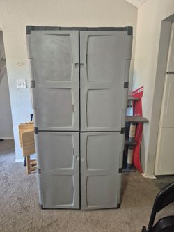 Rubbermaid Storage Cabinet