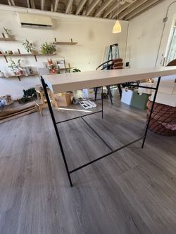 Large Modular Table w/ Light Top Black Metal