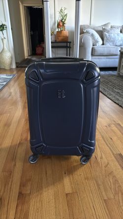 It carry on luggage