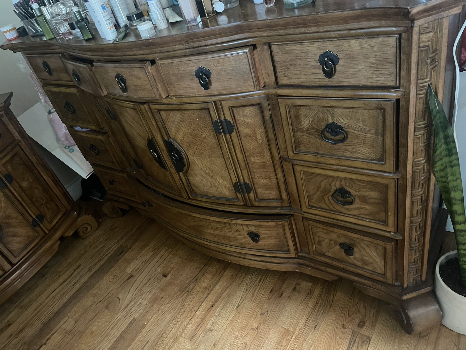 Queen Bedroom Set 