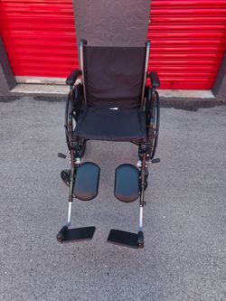 Drive Medical Wheelchair – Like New / Barely Used – $150