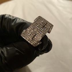 White Gold Ring And Diamonds 