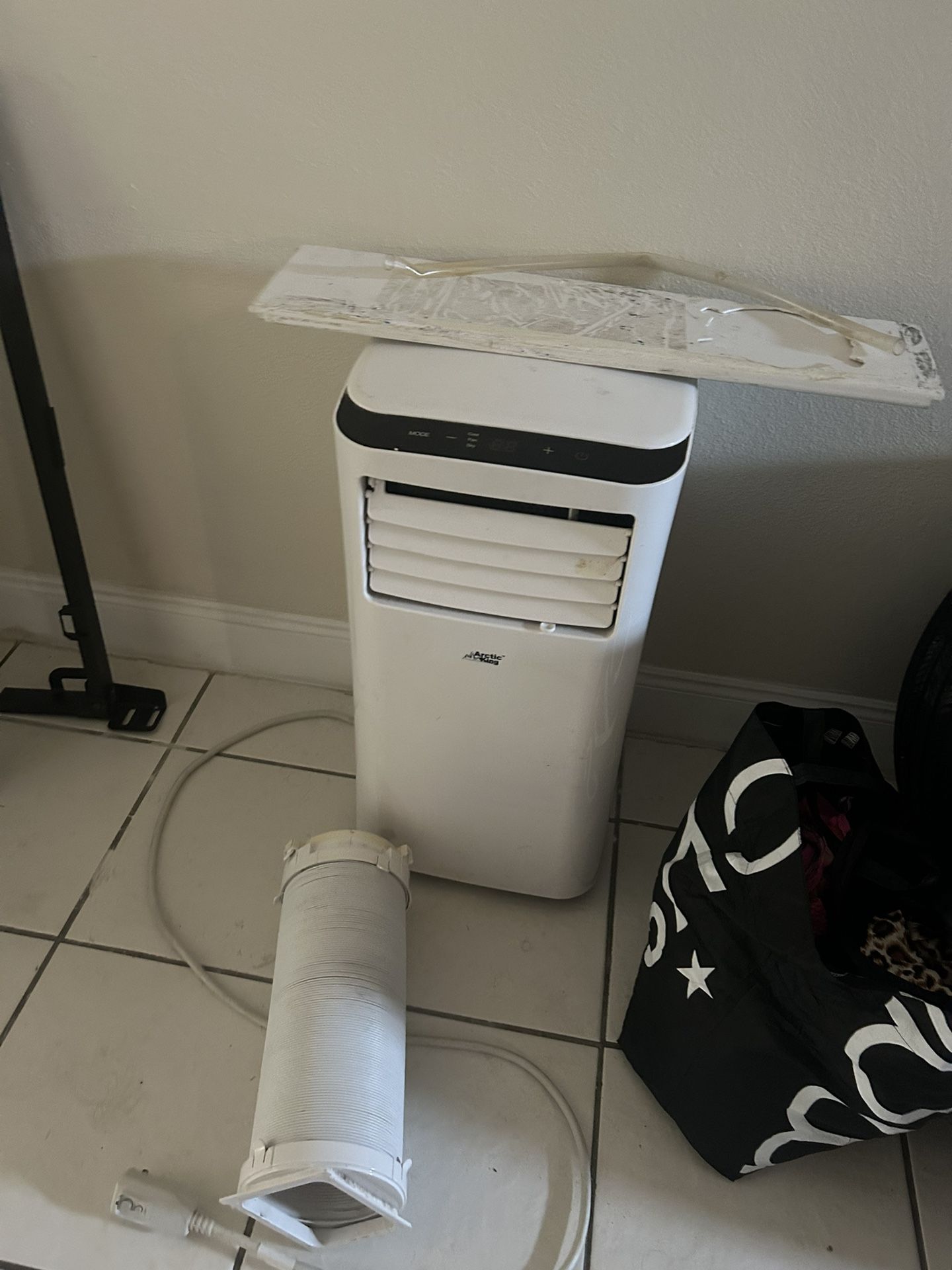 Air Conditioner/ Portable 