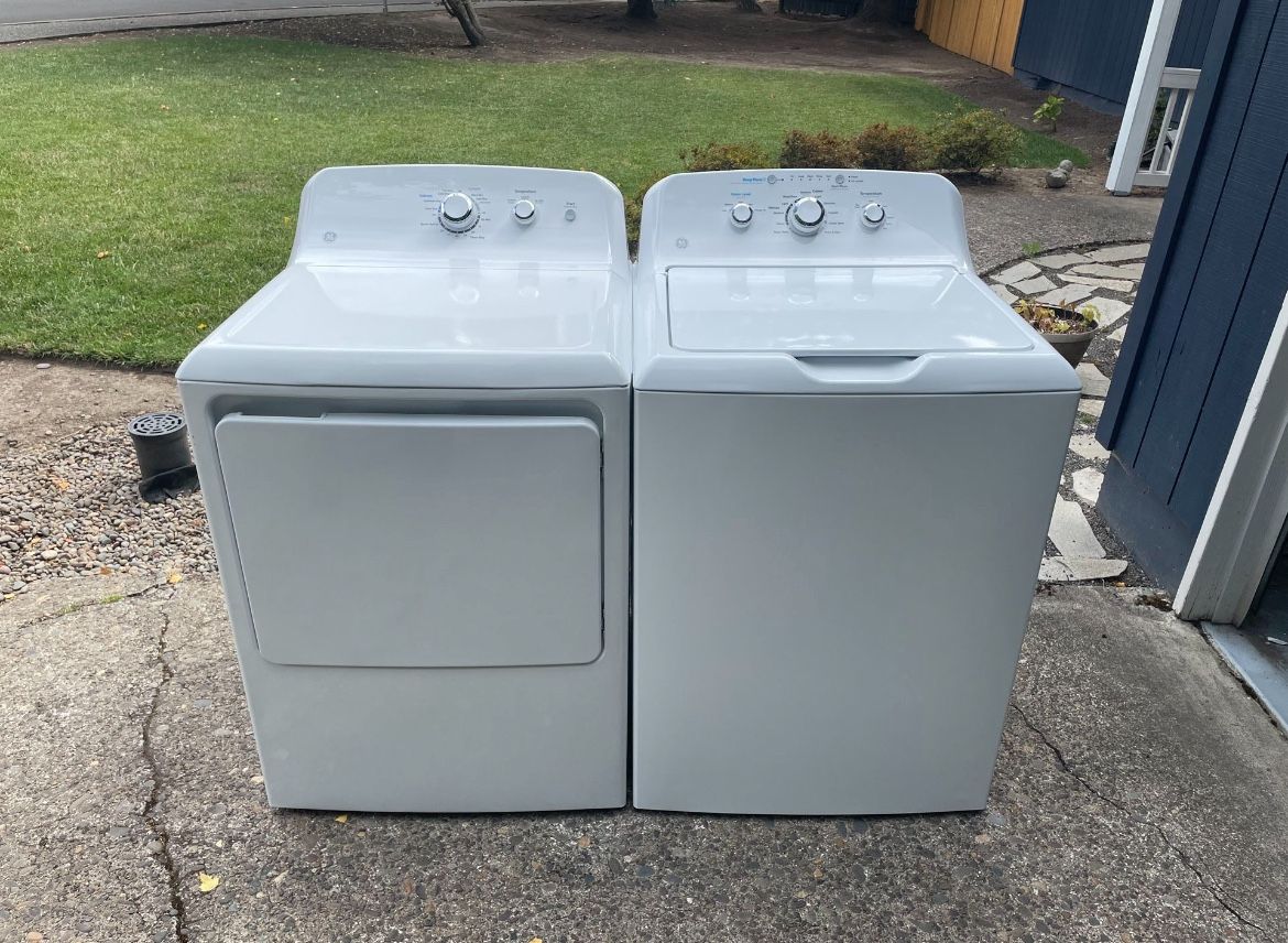 Like-New GE Washer and Dryer