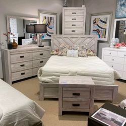 New 4 Pc Queen bedroom set - chest not included