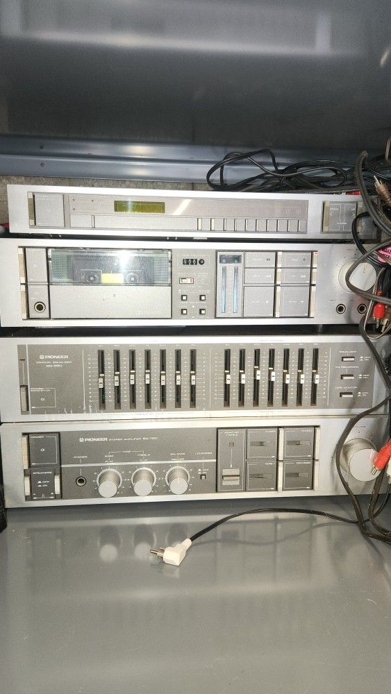 Pioneer Stero System