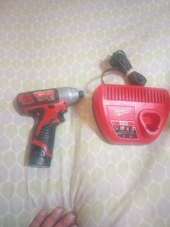 Milwaukee m12 impact driver and charger